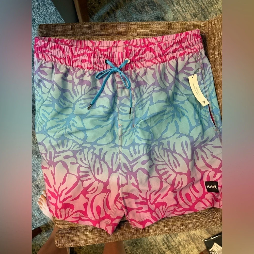 Hurley Men's Cannonball Volley Swim Trunk. NWT!